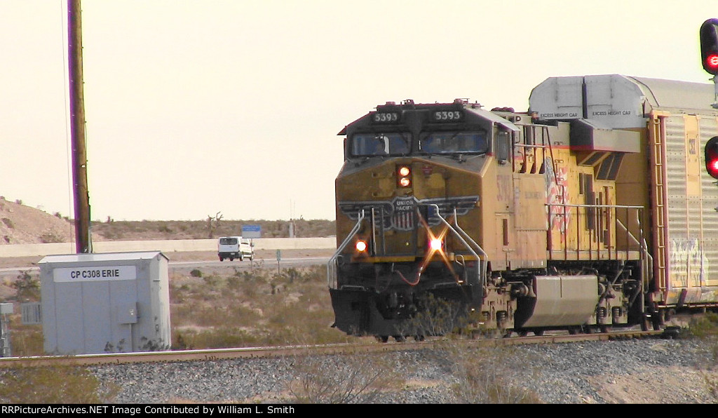 WB Unit Vehicular Flat Car Frt at Erie NV -2